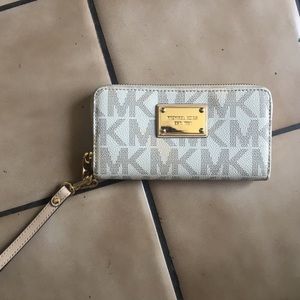 mk wallet